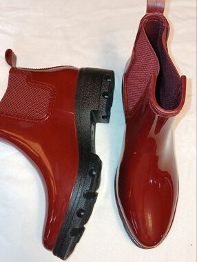 NWT Sz.7M Womens London Fog Chelsea Rain Boots